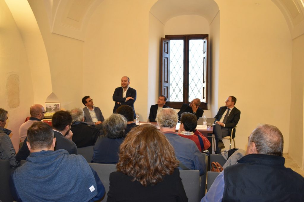 La mostra “Comunicando 2019” apre i battenti – I relatori del convegno di apertura: «L’innovazione può essere il volano del territorio»